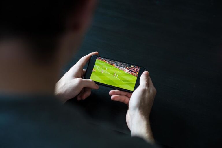 Aplikasi Streaming Bola Ilegal Gratis Terbaik di Android